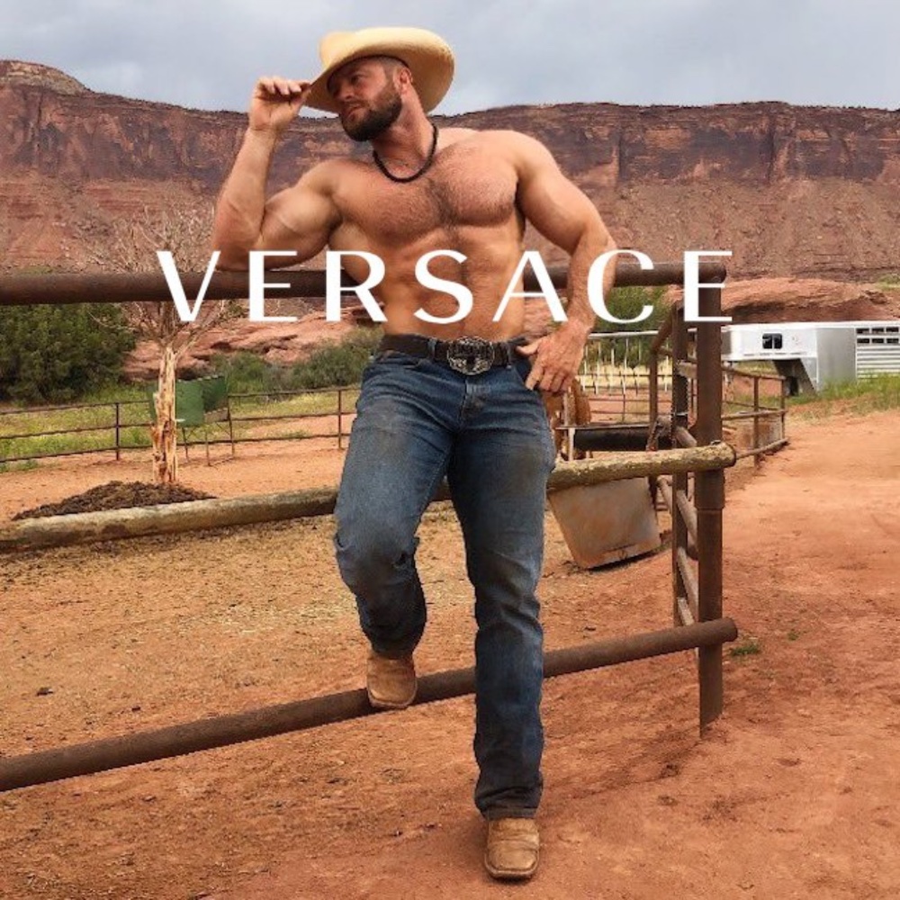 Versace V2 Classic Jeans 33w x 29i tight waist fits more like 32 100% cotton